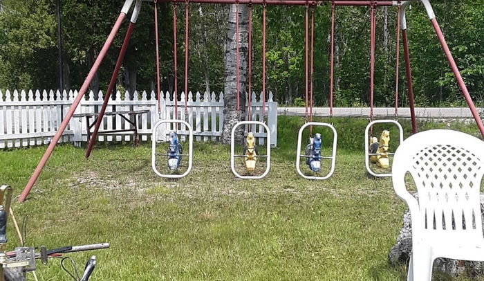 Flamingo Motel - From Web Listing (newer photo)